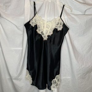 vintage Victoria’s Secret lace trimmed adjustable straps mini slip